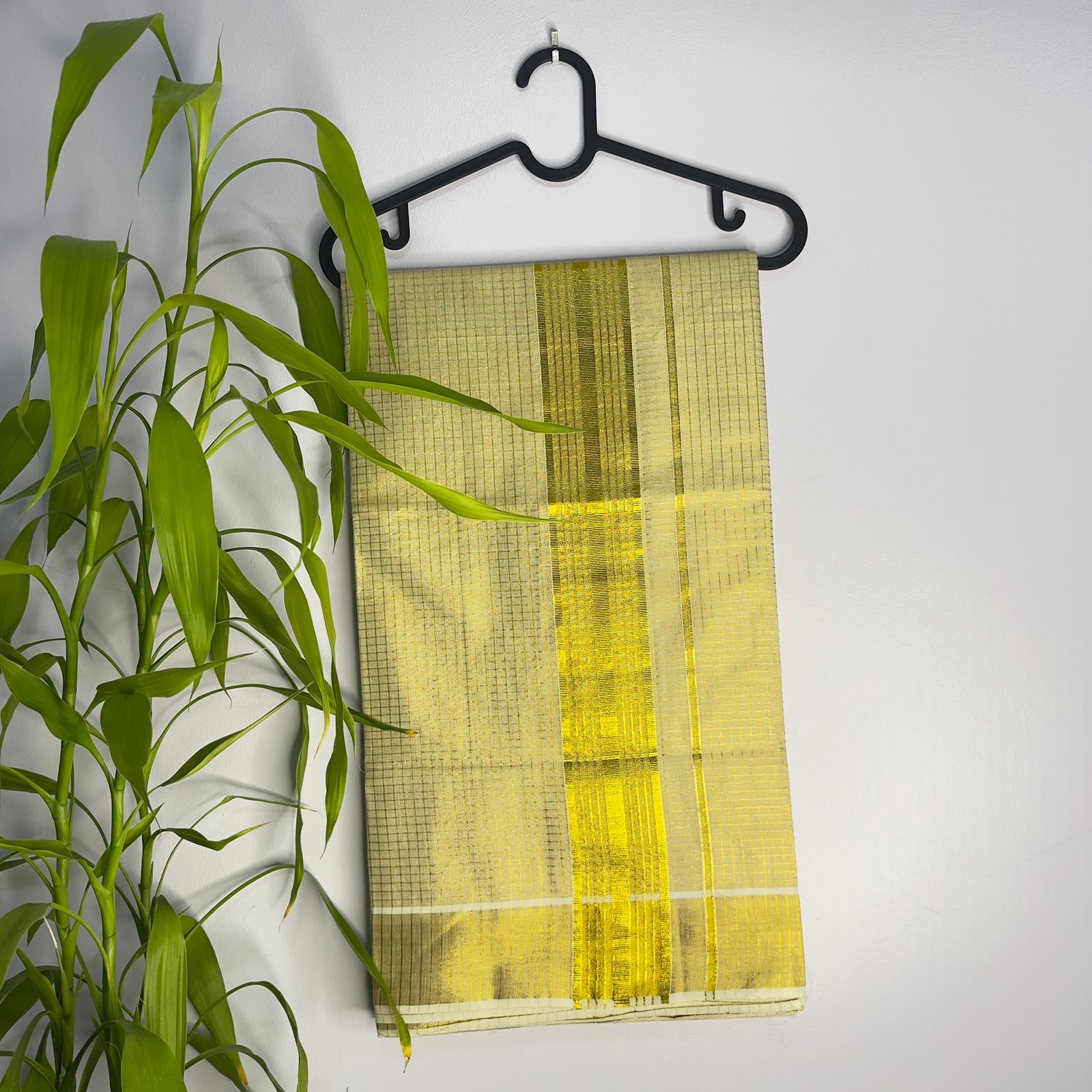 Premium Gold Grid Kerala Tissue Saree