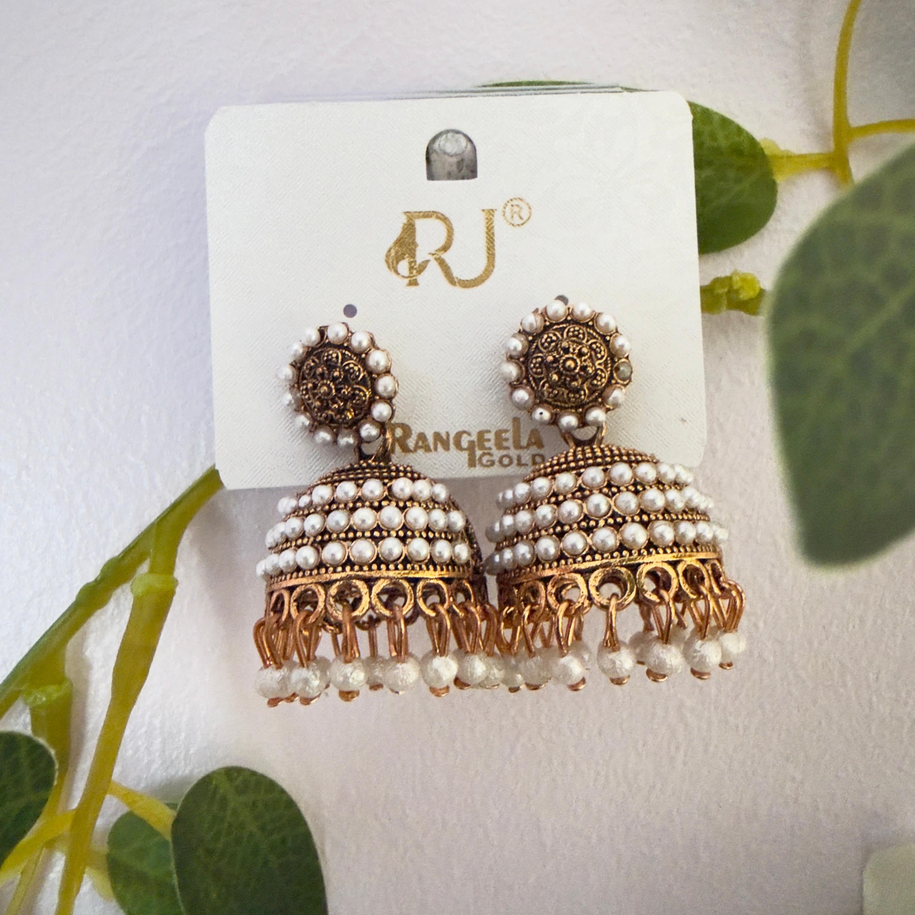 White antique jhumka