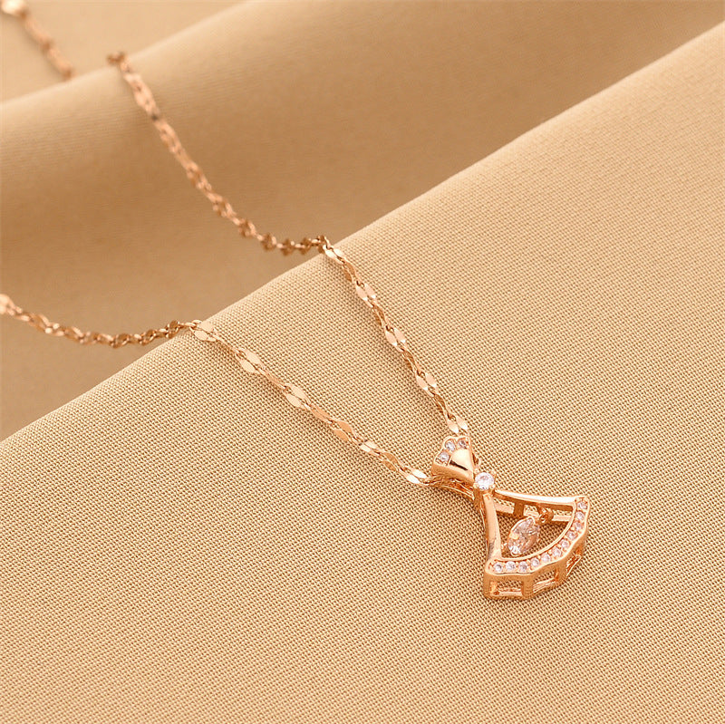 18K Gold Plated Fan Shaped Dancing Crystal Pendant Necklace | Waterproof & Anti-Tarnish Stainless Steel Jewelry