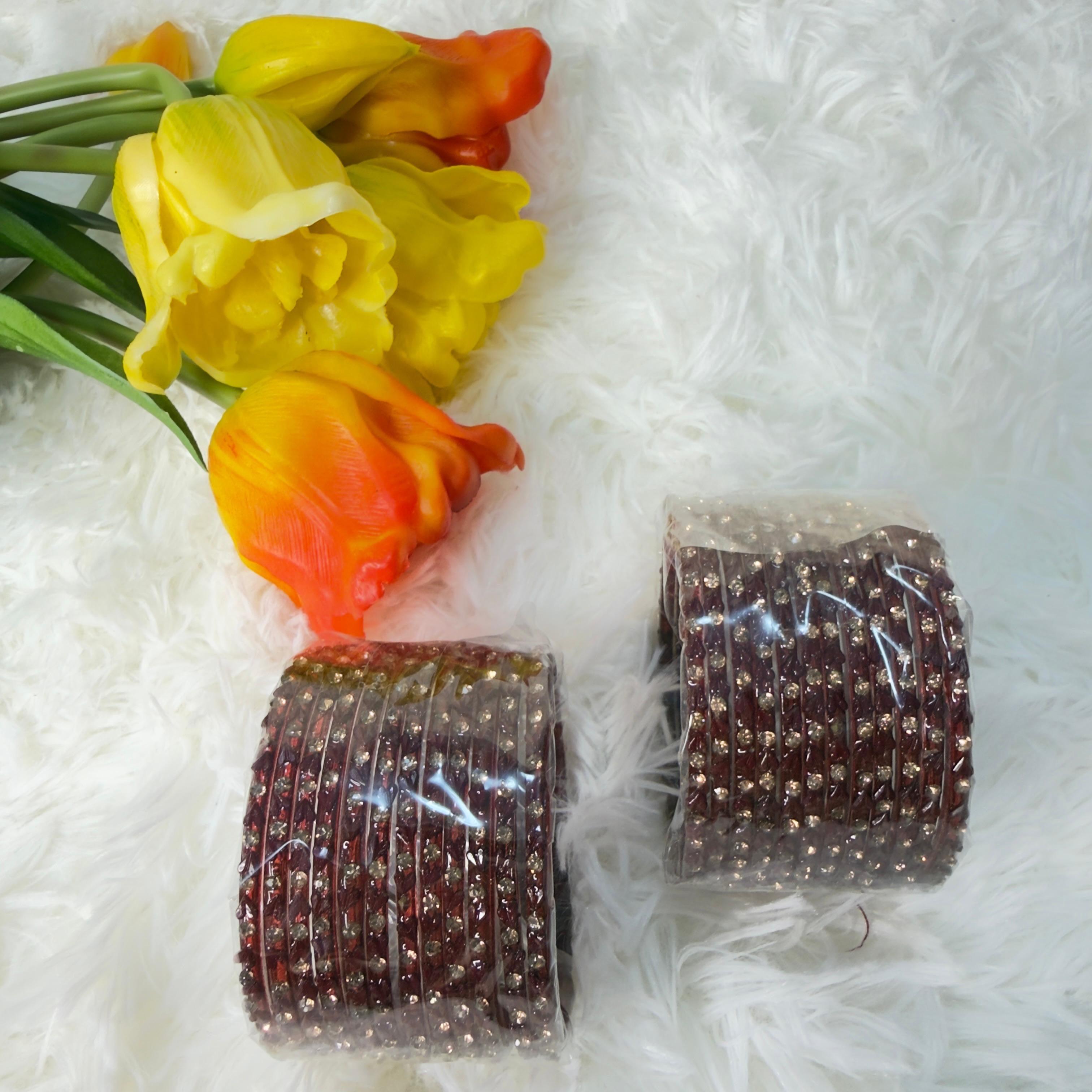 Heart maroon glass bangles