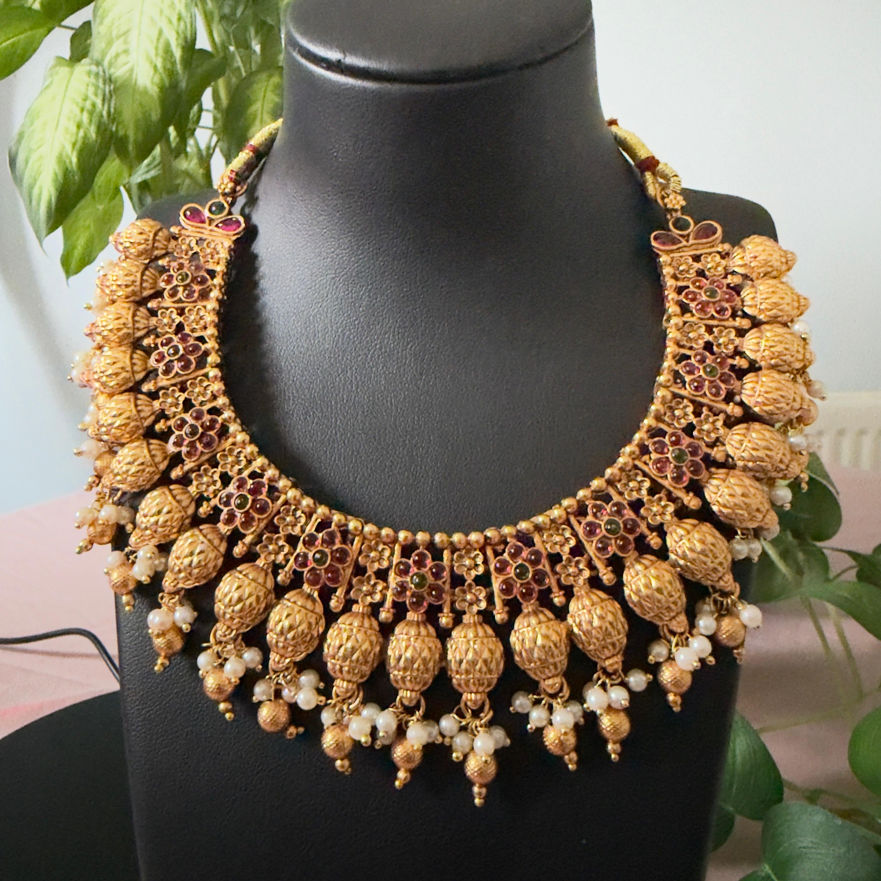 Antique Gold Finish Floral Traditional Jewellery Necklace with Pearl Accents