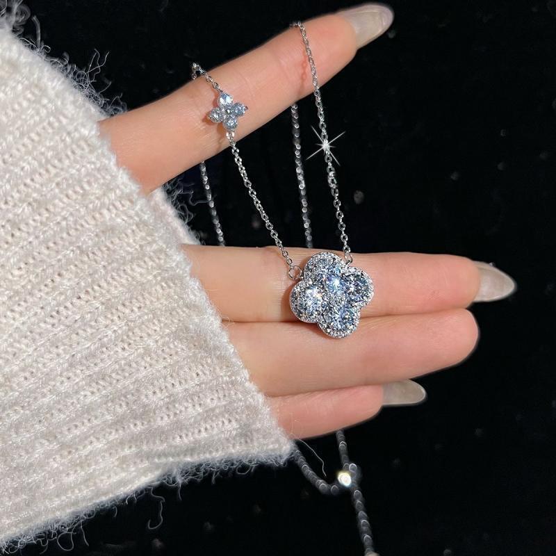 S925 Sterling Silver Flower Necklace – Platinum Plated with 5A Zirconia Stones