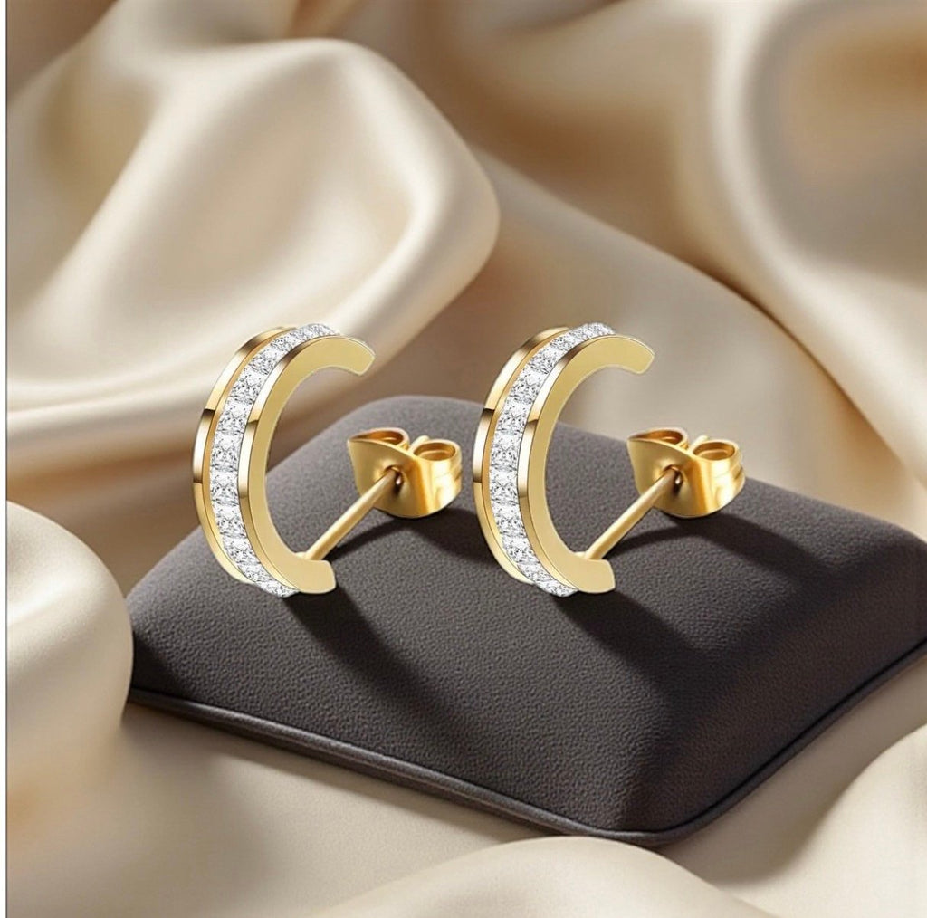 18K Gold Plated Cubic Zirconia Stud Earrings – 316L Stainless Steel, Waterproof & Hypoallergenic