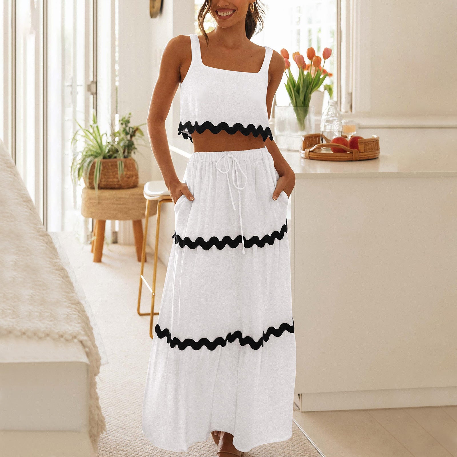 New SpringSummer Sleeveless Dress Set For Women